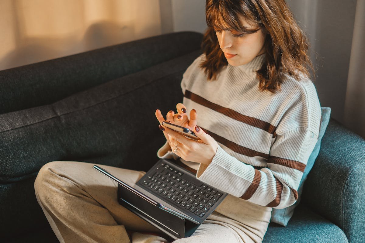 4 Tips for Studying on Your Cell Phone the Right Way!