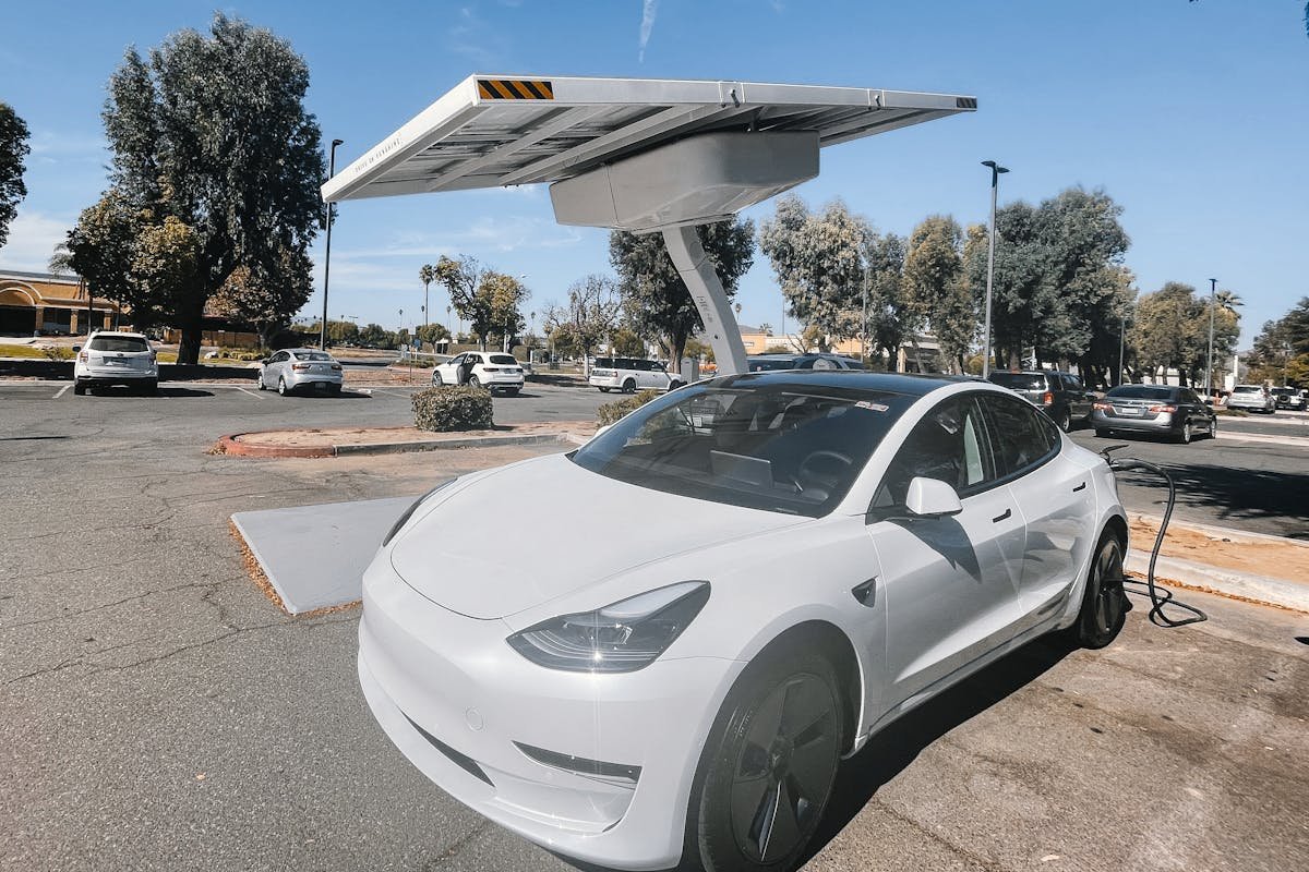 Why Should You Charge Nightly Your Electric Vehicle?